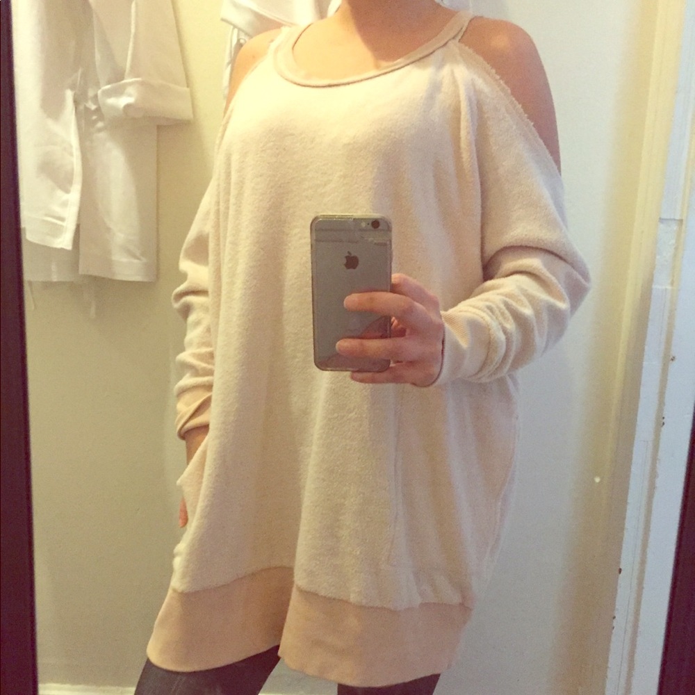 Cold shoulder dusty pink sweatshirt